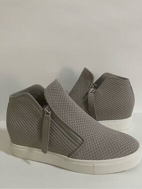 Steve Madden Click Wedge Sneaker Size 7